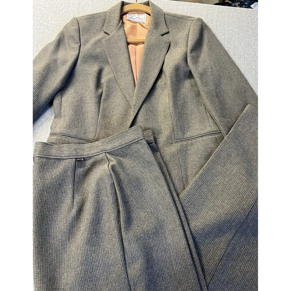 VTG Levi’s Bend Over Pant Suit Women’s 12 Blazer Pants Pin Stripe Brown Jacket